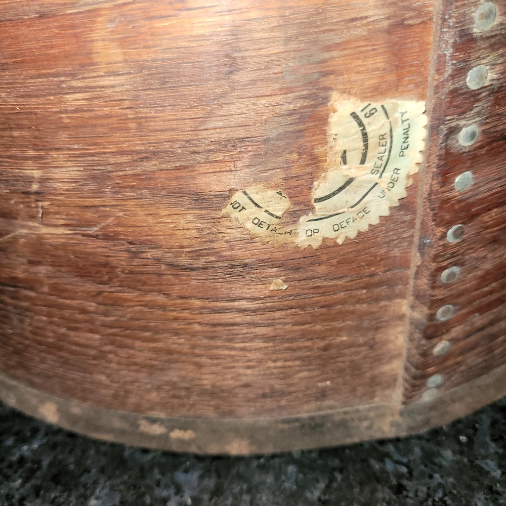 Vintage Dry Measure Container - Picture 7 of 8